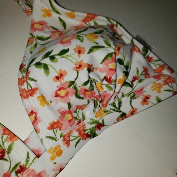 Shade & Shore Swimsuit Small - Picture 4 of 11